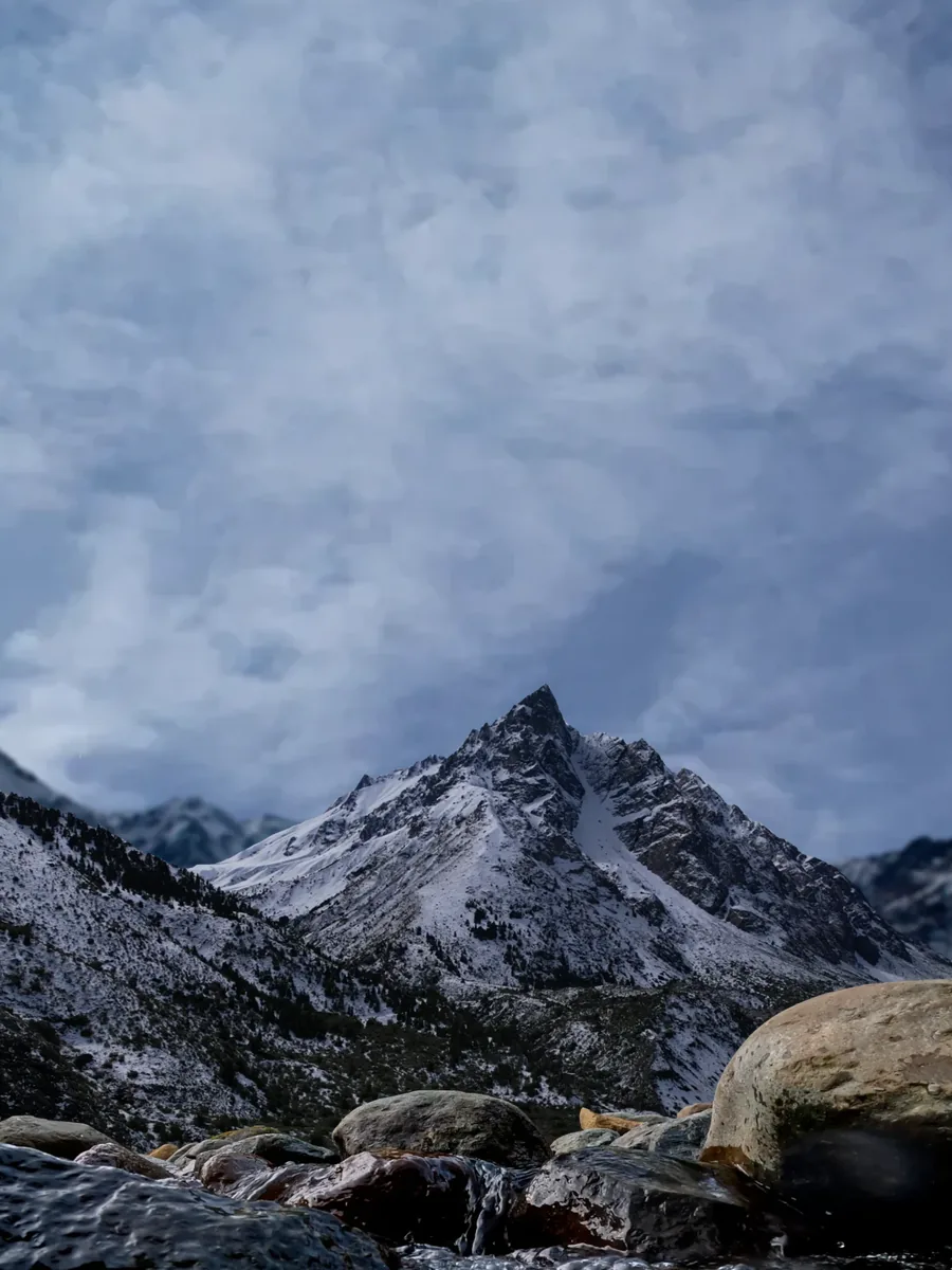Cumbre nevada de la Cordillera de los Andes